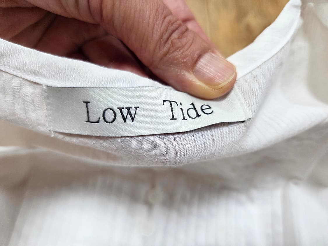로우타이드(LOW TIDE) 핀턱 블라우스 프리사이즈 상품이미지9