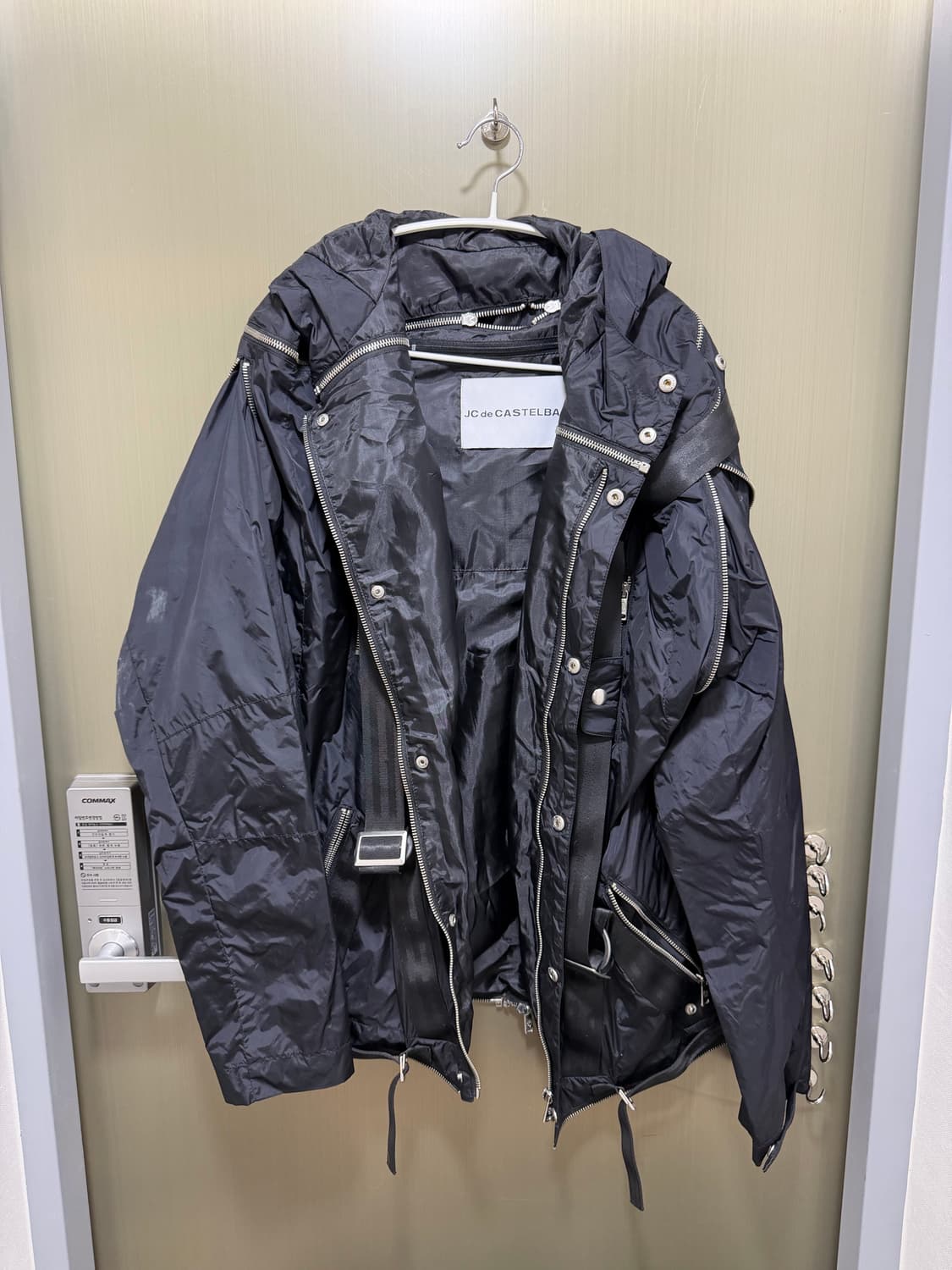 JC de CASTELBAJAC 블랙 점퍼 상품이미지1