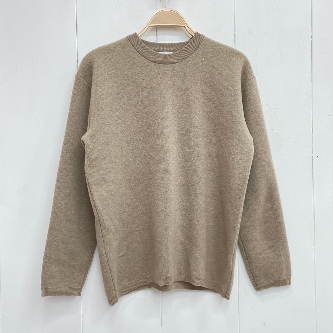 쿠어(COOR) 탑다이 울 라운드 니트 베이지 상품이미지7