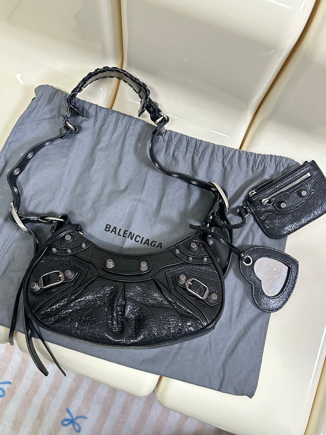 ❌거래중[A+ 정품] 발렌시아가 르카골 블랙 xs 상품이미지2