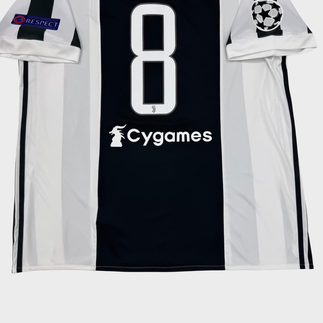 17-18 유벤투스 홈 No.8 클라우디오 마르키시오 상품이미지8