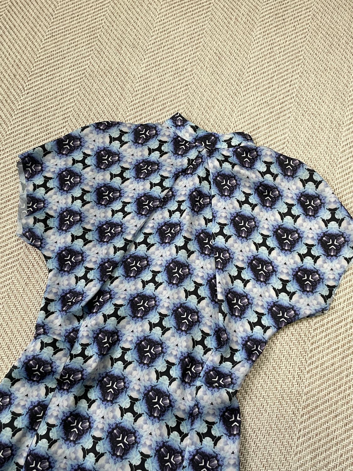 2012s 아크네 플로럴 지오메트릭 프린트 집업 원피스 J03588 상품이미지9