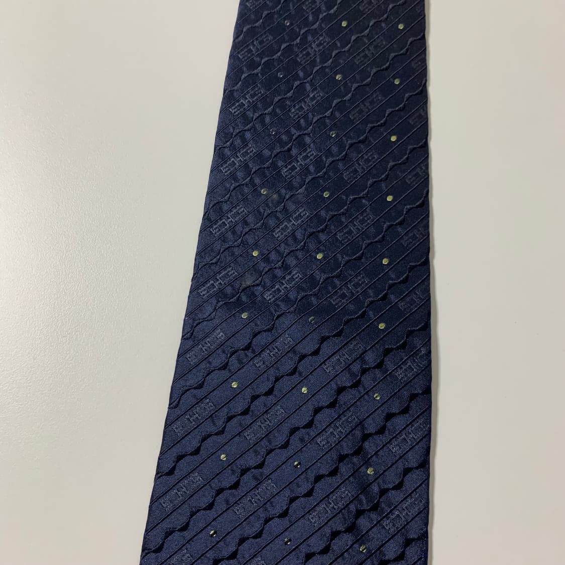 구찌(GUCCI) 명품 GG모노그램 넥타이 B+등급 9.4cm 상품이미지10