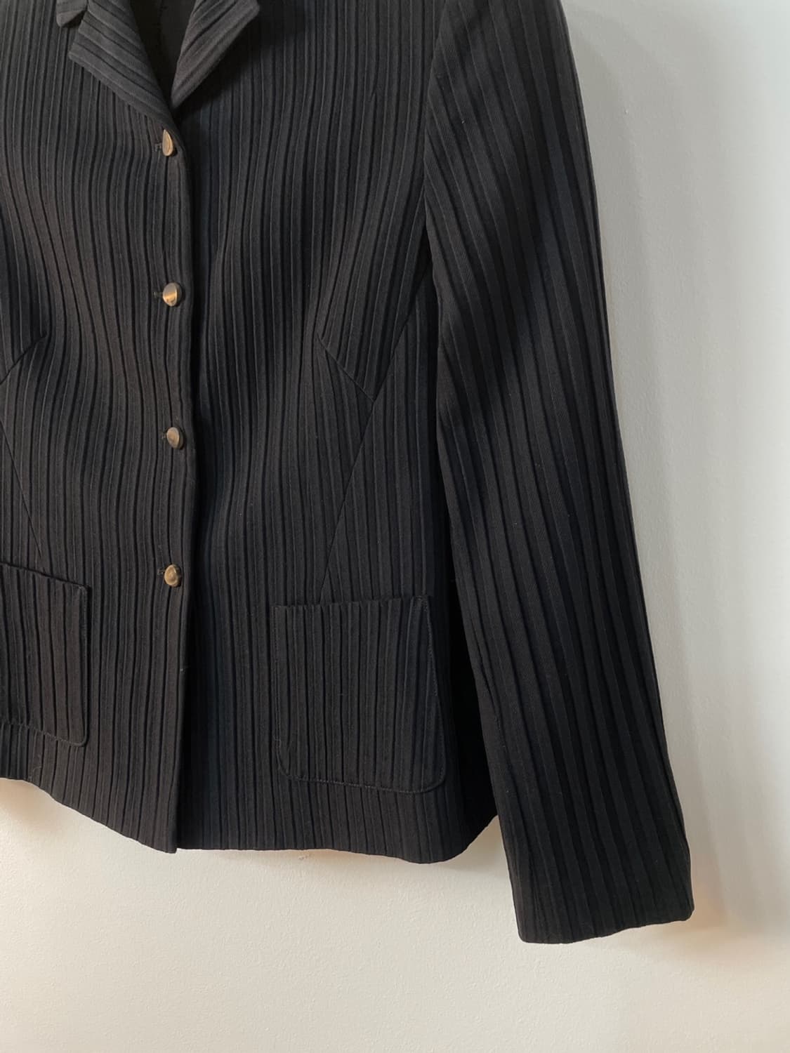 살바토레 페라가모 플리츠 자켓 상품이미지5