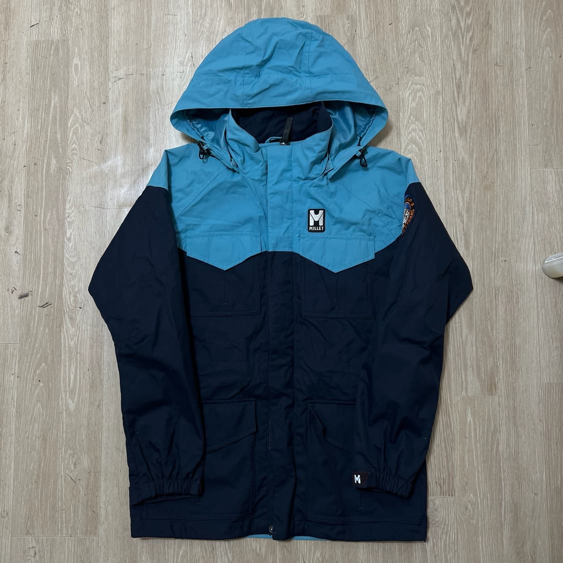 밀레 아웃도어 후드 바람막이 자켓 S/90 상품이미지1