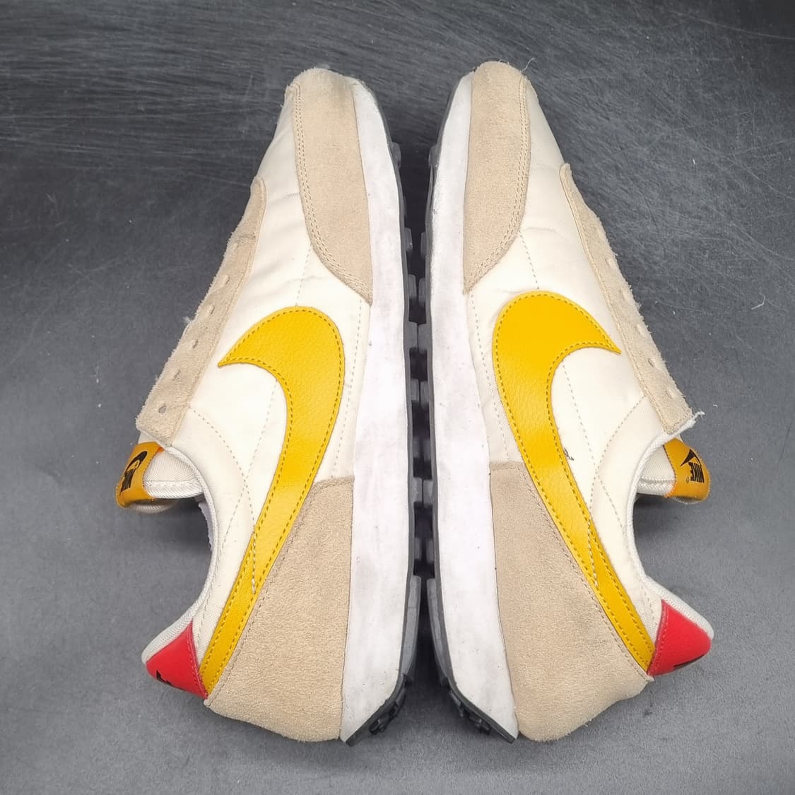 나이키 데이브레이크 페일아이보리 운동화270 상품이미지5