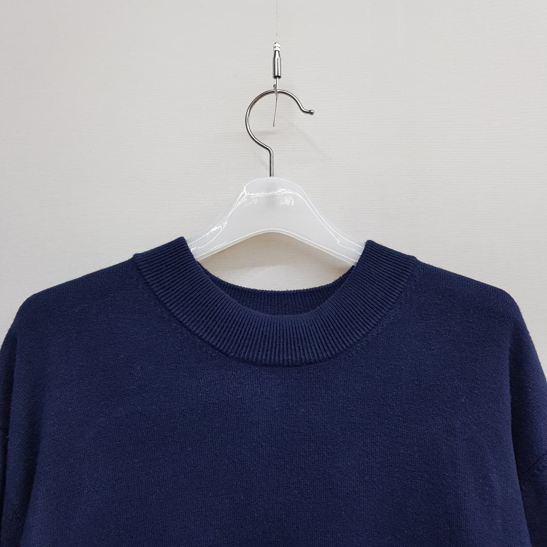 구호 KUHO 2022 라운드넥 스릿밑단 니트 S사이즈 상품이미지2