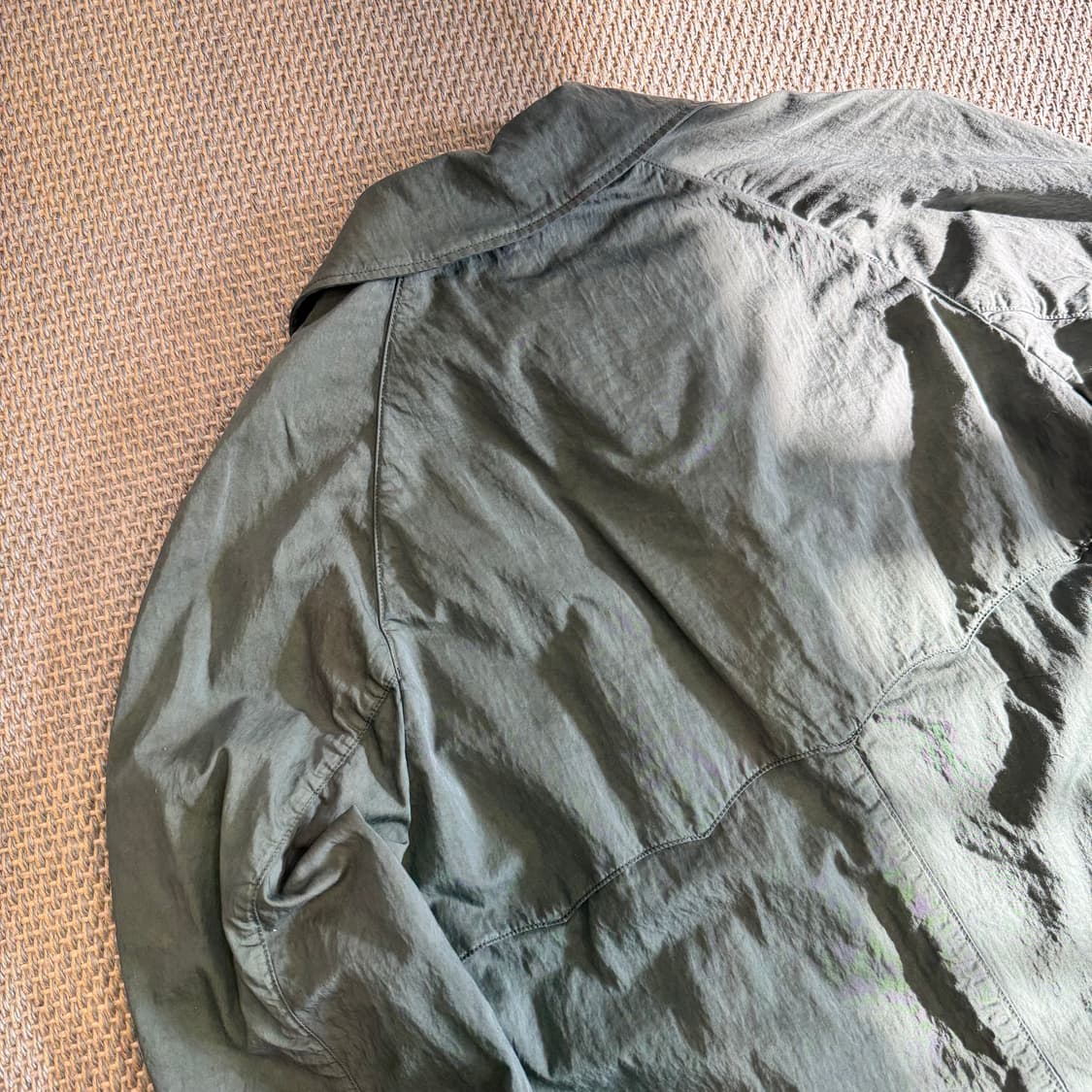 Baracuta 바라쿠타 경량 테크원단 방수 방풍 필드 코트 베이지그레이 상품이미지8