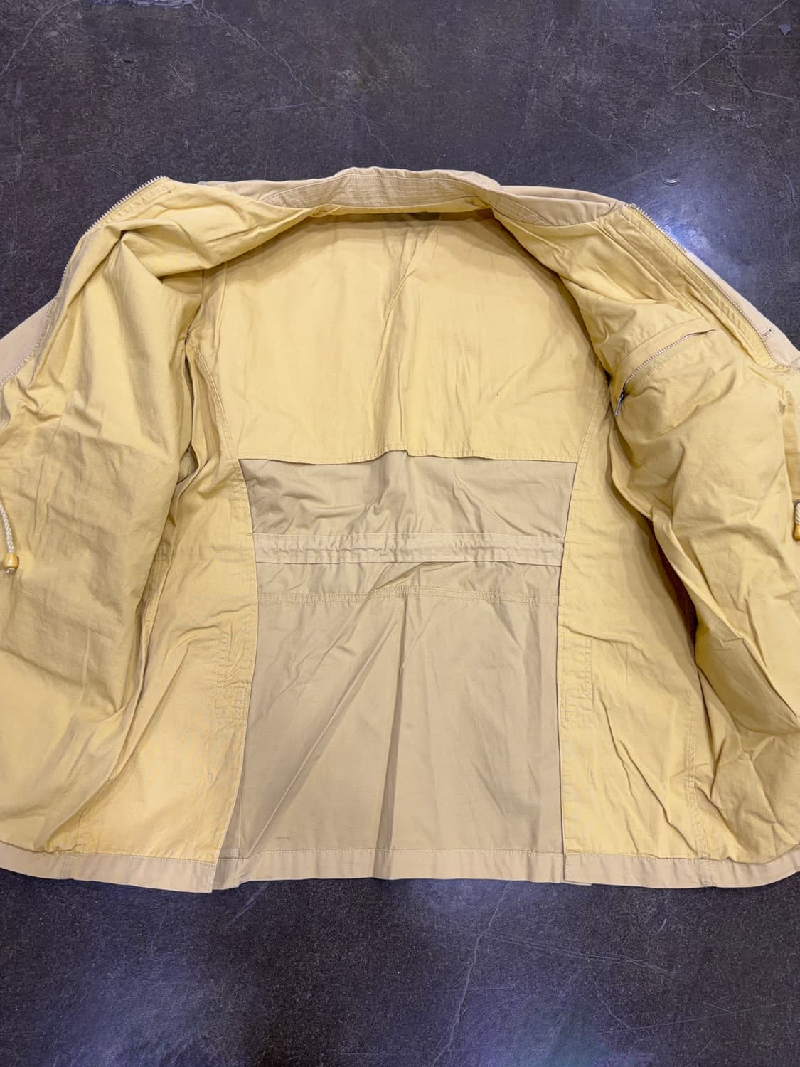 빈폴 클래식 빈티지 라이닝 헌팅자켓 베이지 100 상품이미지8