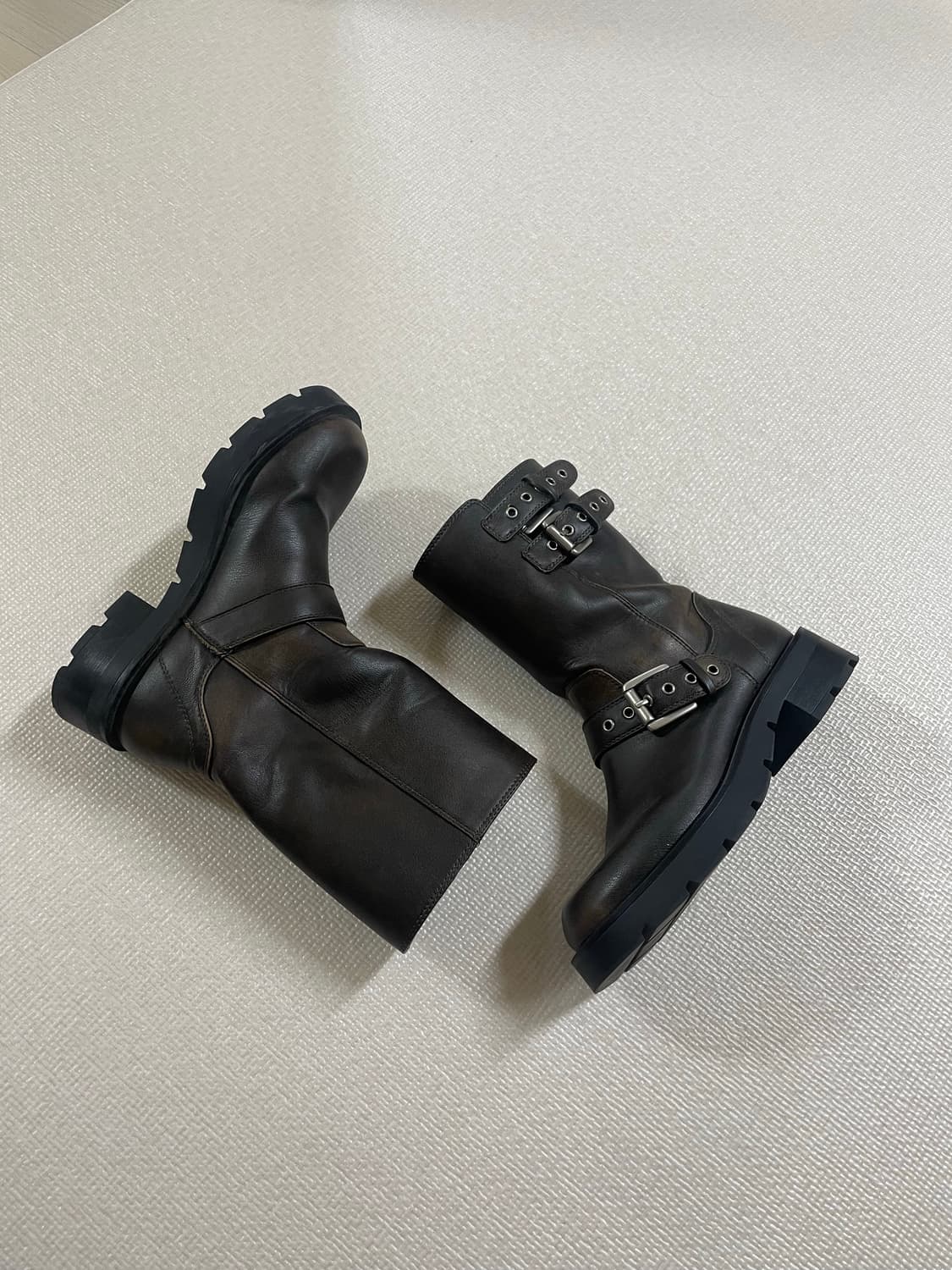 자라 버클 바이커 플랫 앵클부츠 브라운 상품이미지3