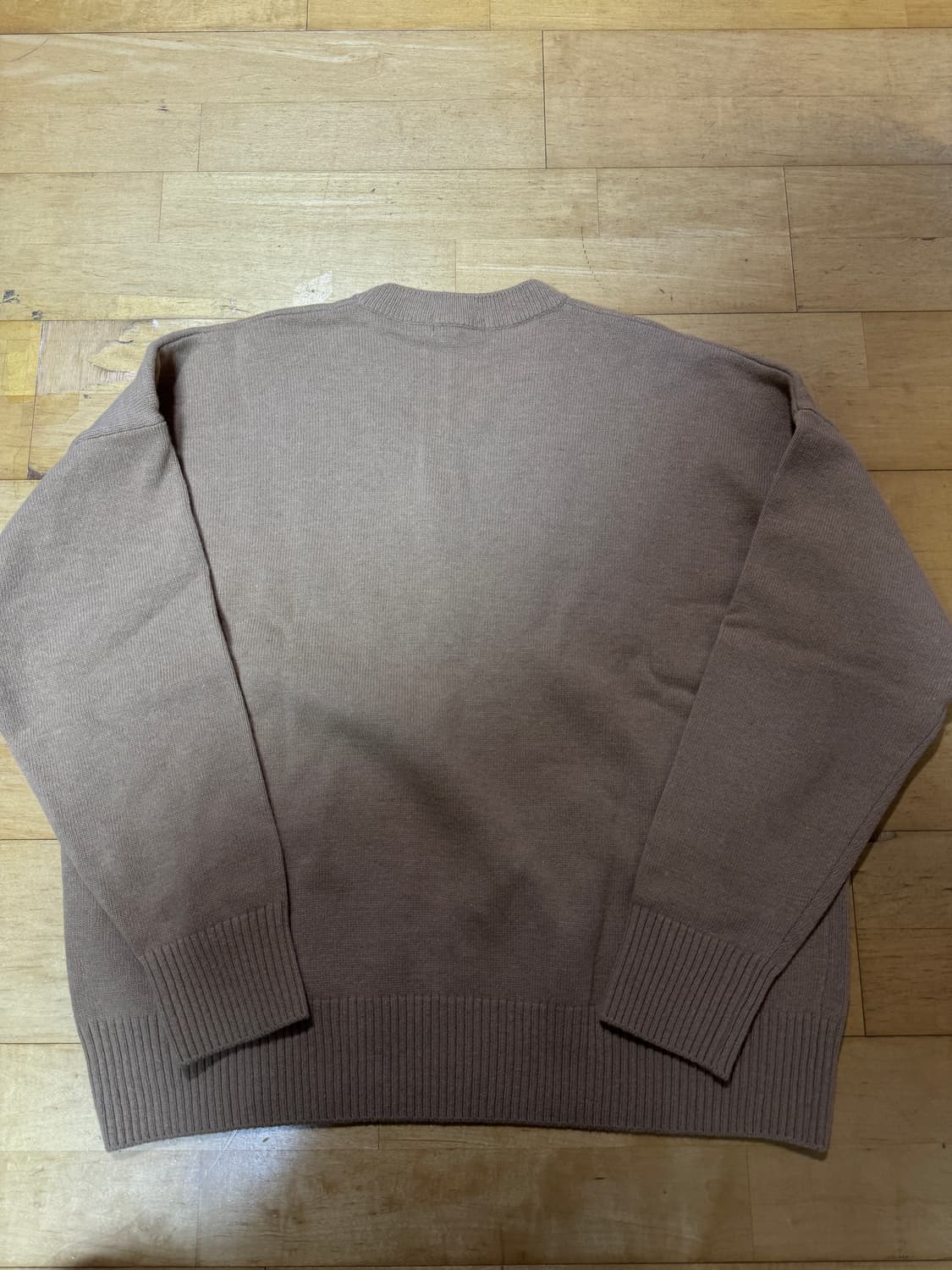 모마디자인 베이지 브이넥 니트 48 상품이미지2