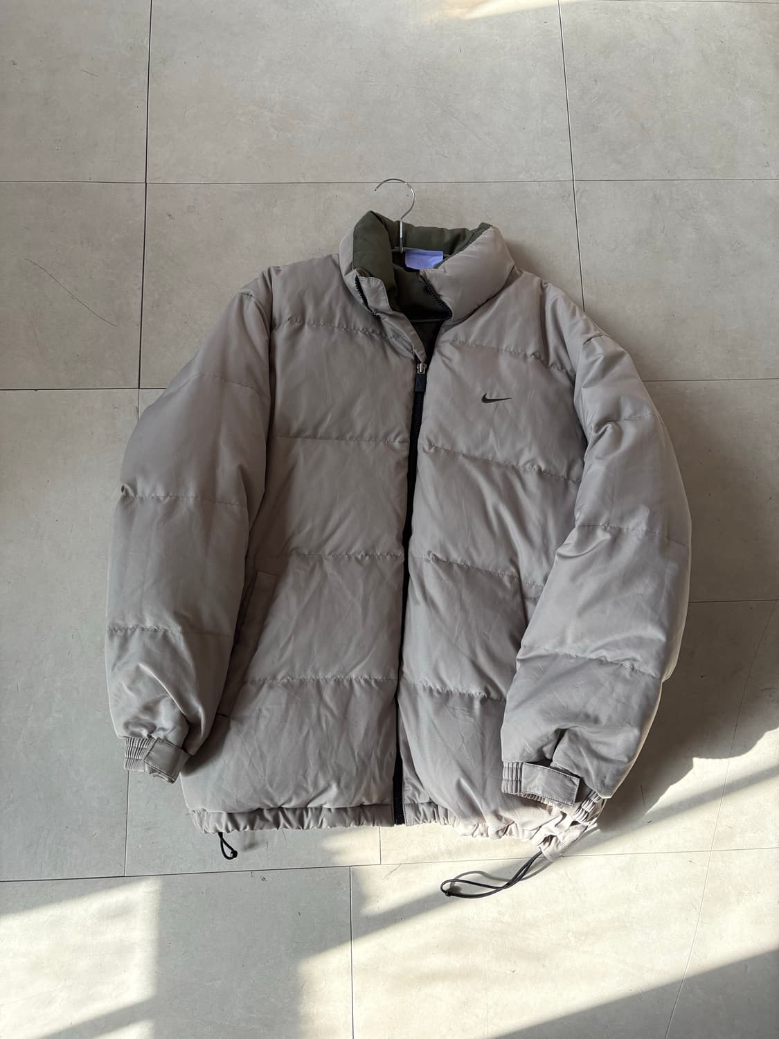 나이키 00s 카키베이지 패딩 상품이미지6