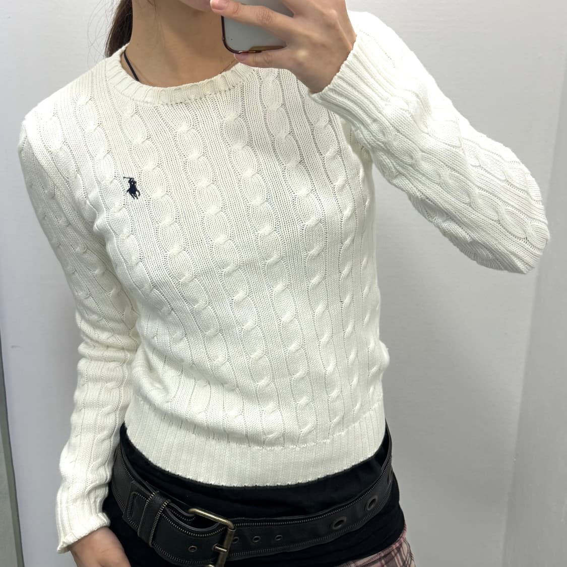 폴로 아이보리 꽈베기 니트 상품이미지1