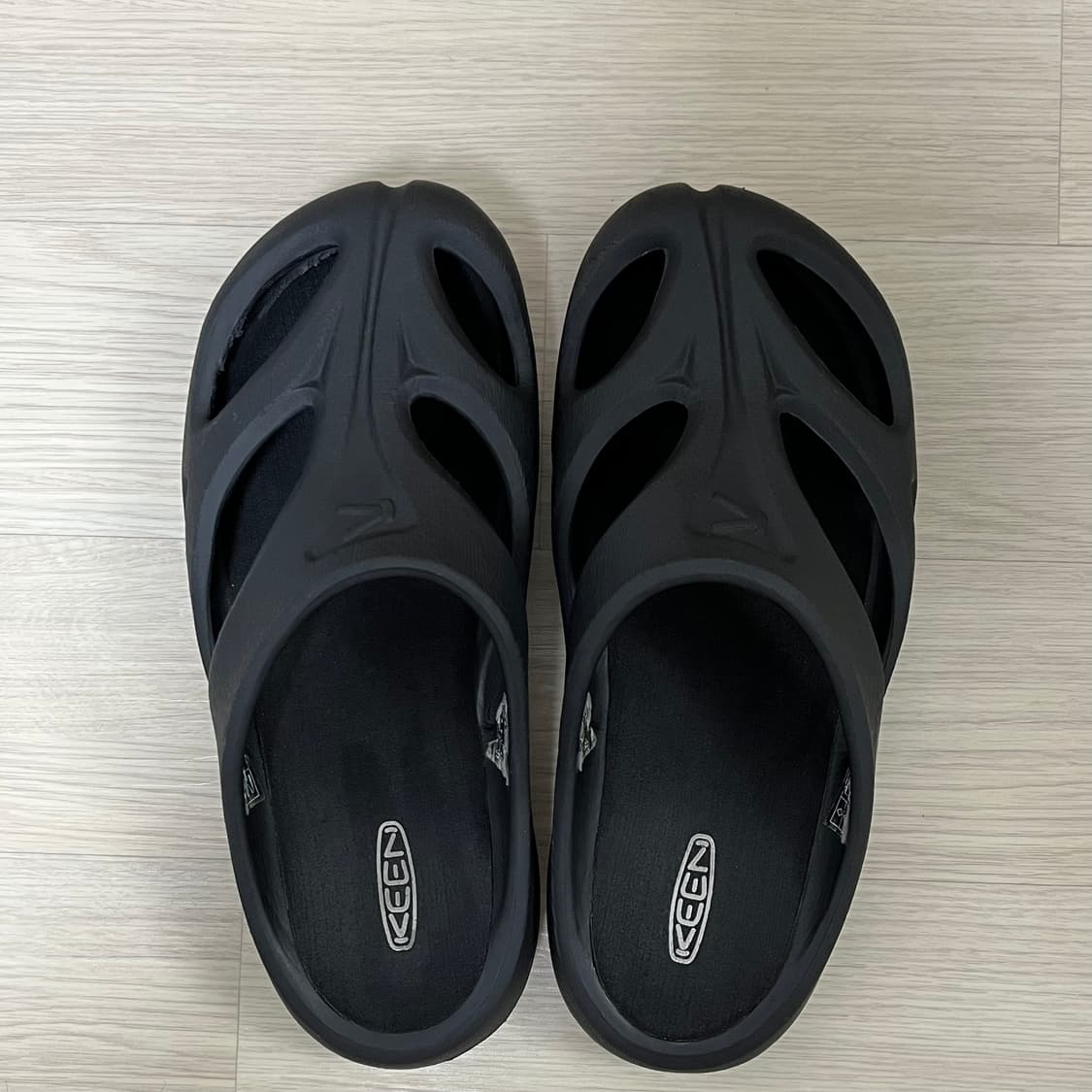 킨 샨티 슬라이드 블랙 250 상품이미지2