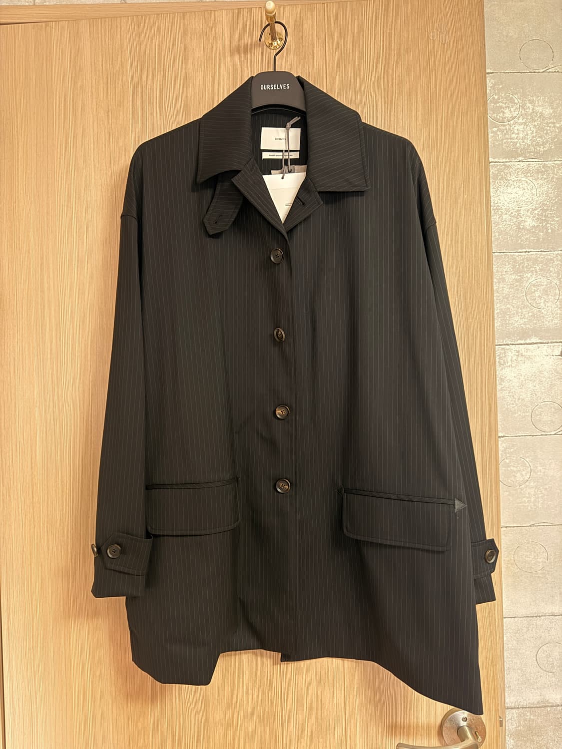 [3] 25ss 아워셀브스 핀 스트라이프 하프 맥코트 상품이미지1