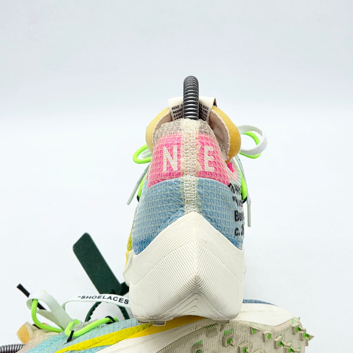 나이키 x 오프화이트 우먼스 베이퍼 스트릿 (240) 상품이미지2