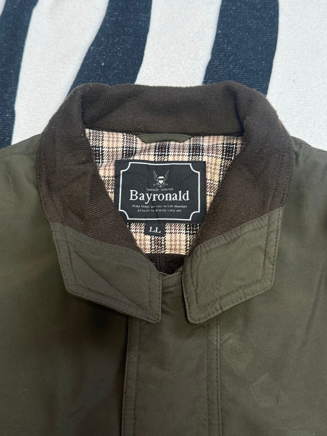 Bayronald 카키 자켓 상품이미지3