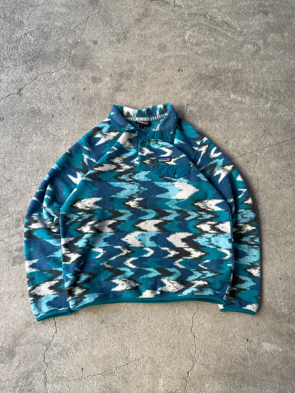 Patagonia Synchilla Trout Tails  Blue 상품이미지2