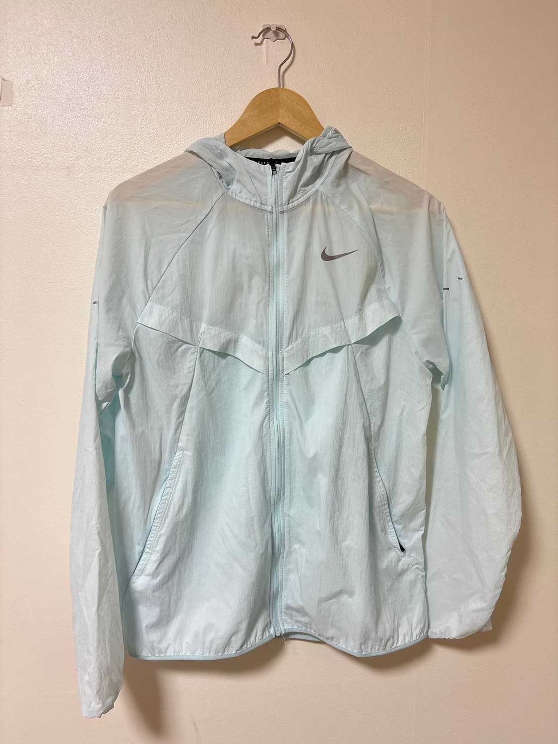 나이키 러닝 바람막이 상품이미지1