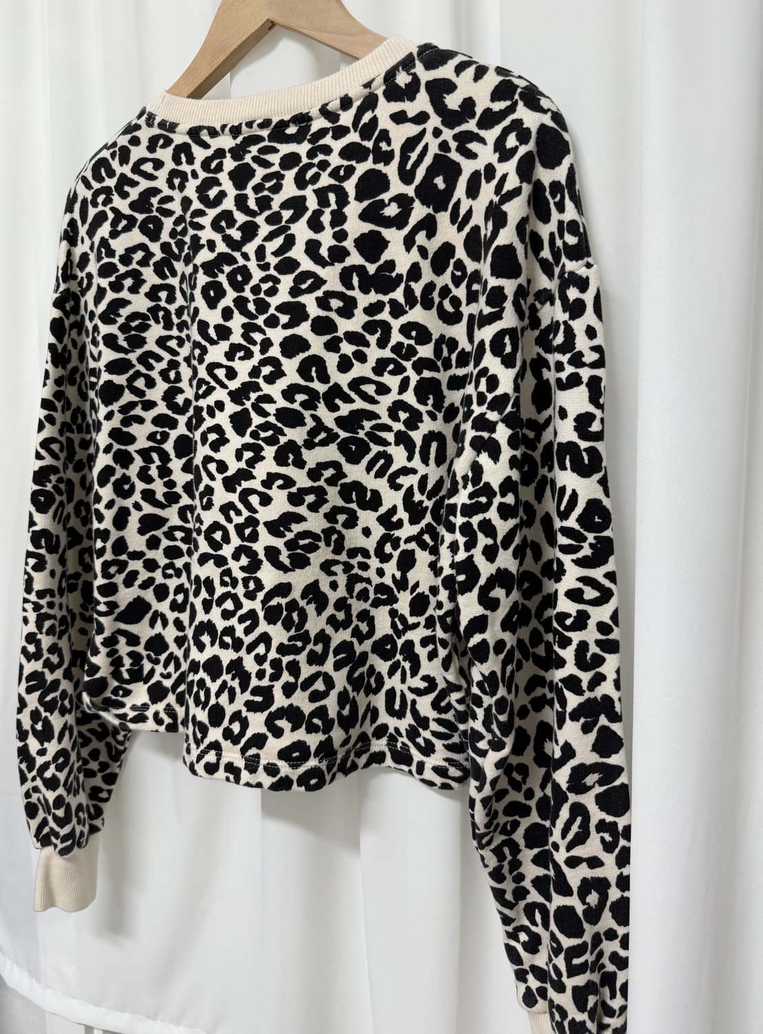 ZARA 자라 레오파드 맨투맨 상품이미지4