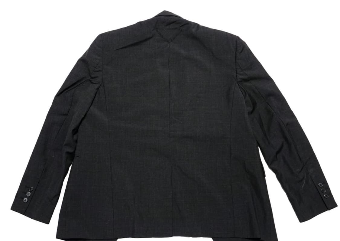 프라다 자켓팝니다. 상품이미지2