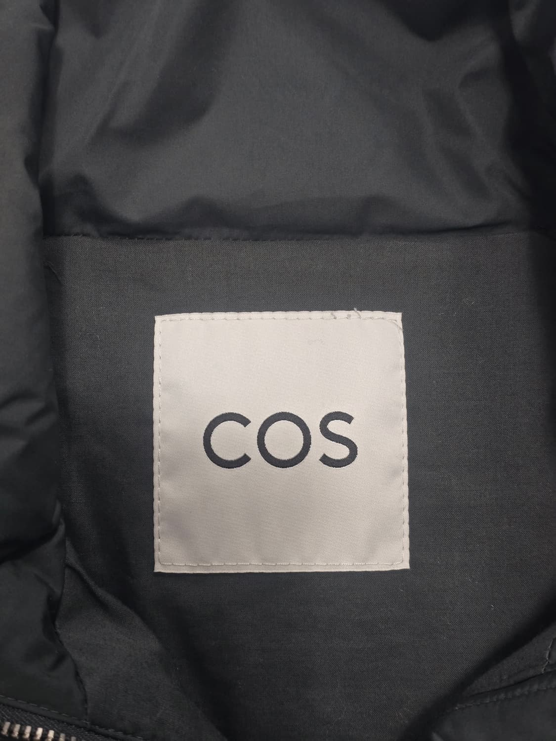 COS 코스 푸퍼 집업 베스트 그린  상품이미지7