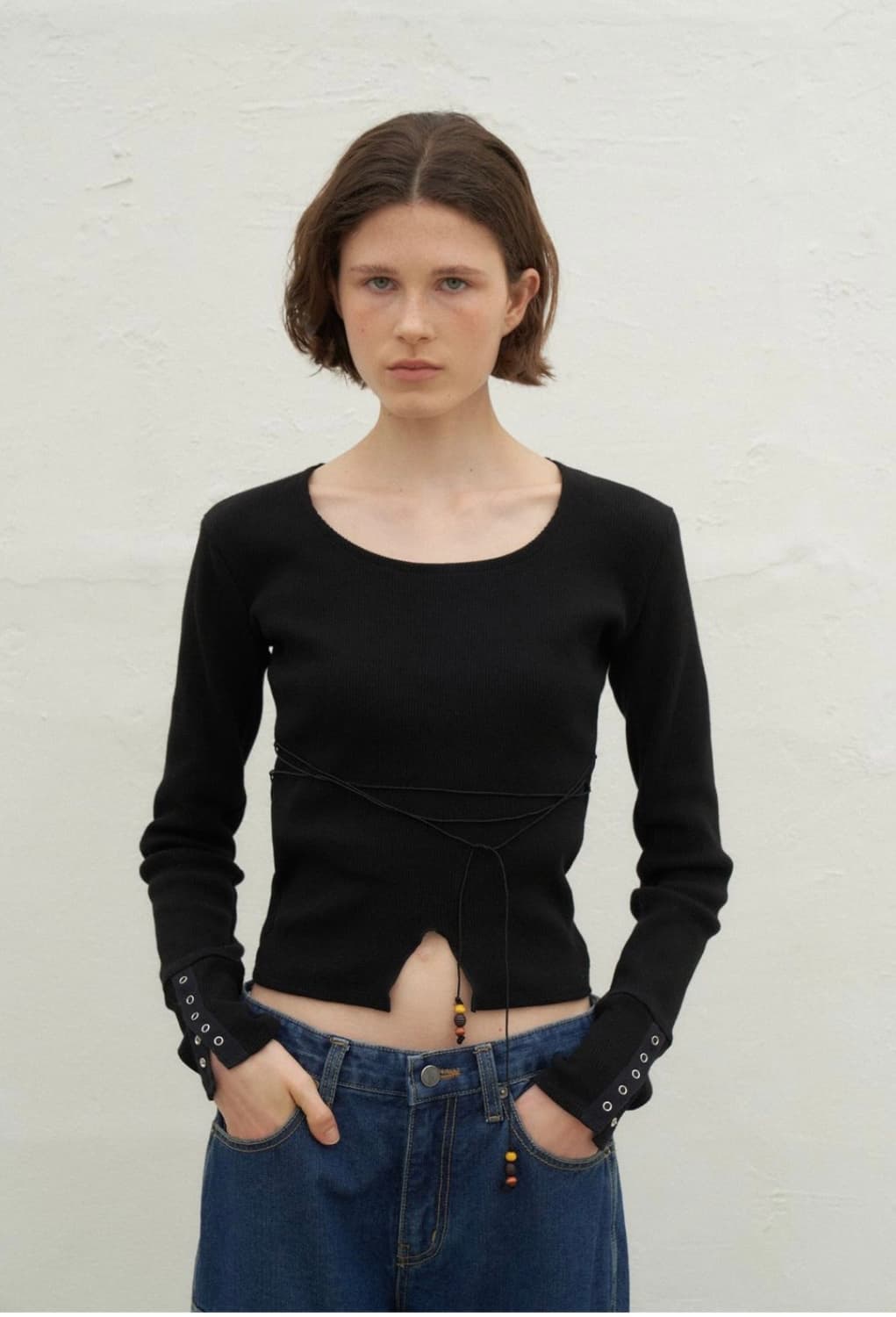 포에토 골지 스트링 블랙 티셔츠  상품이미지1