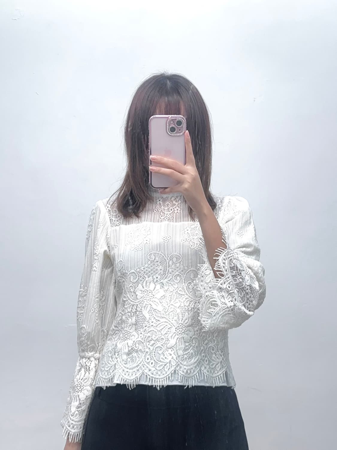 달천깔 스나계 화이트 레이스 프릴 블라우스 (착샷o) 상품이미지2