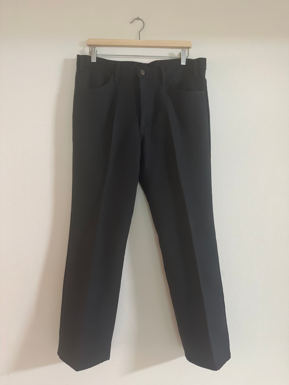 리바이스 스타프레스트 팬츠 블랙 36/30 상품이미지1