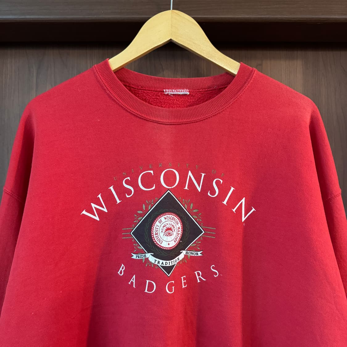 위스콘신대학 맨투맨 XL 상품이미지2