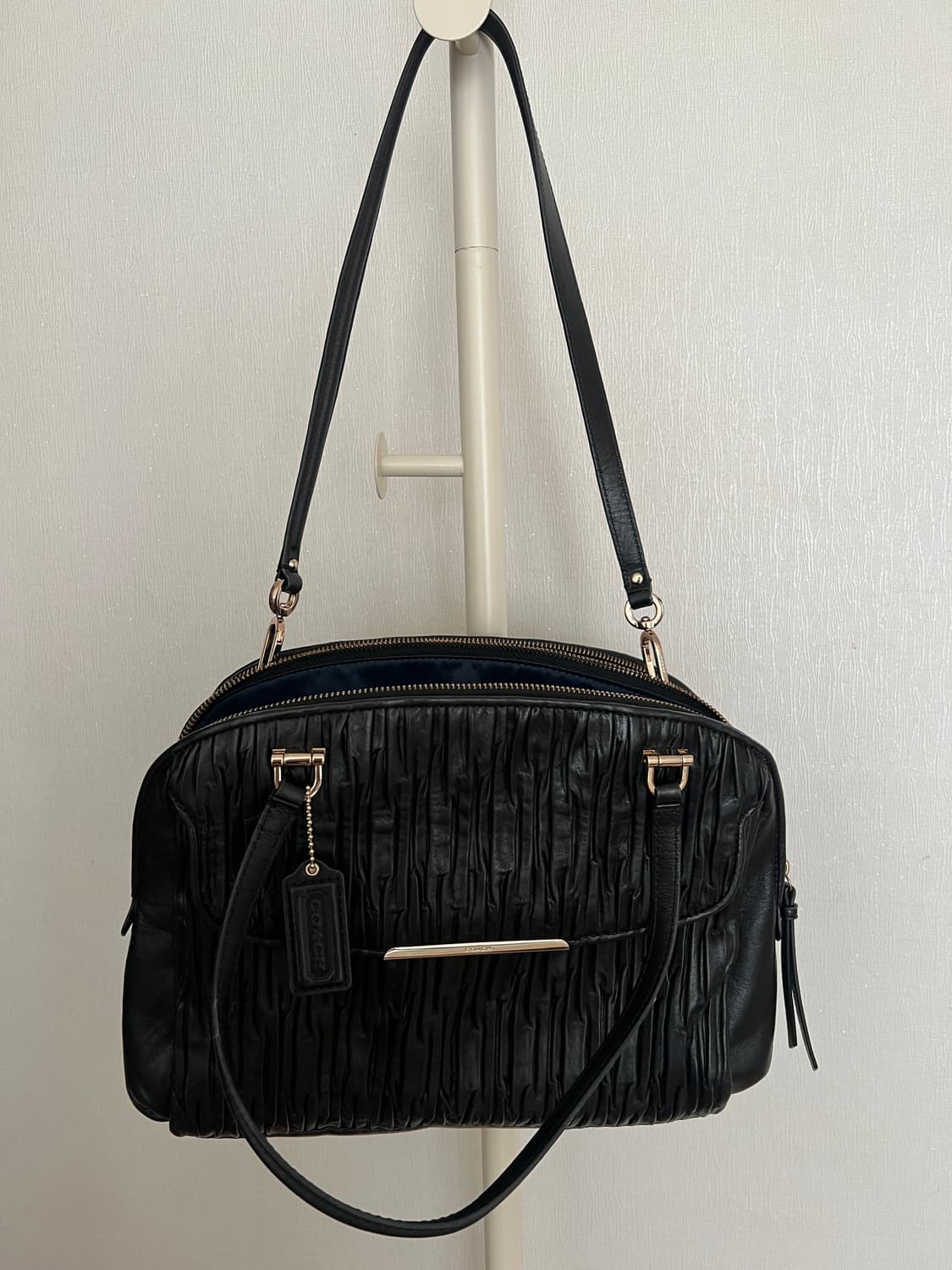 COACH Madison Pleated Leather Satchel -  상품이미지10