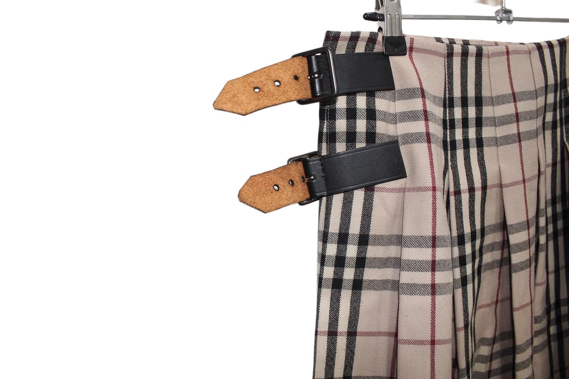 2000s BURBERRY LONDON 레더 스트랩 노바체크 랩 스커트 상품이미지4