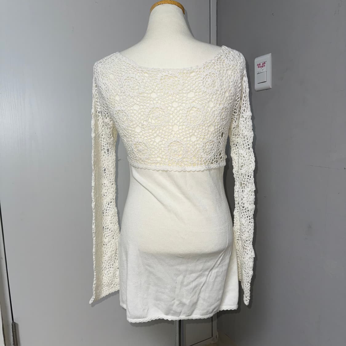 브이넥 크로쉐 니트  상품이미지4