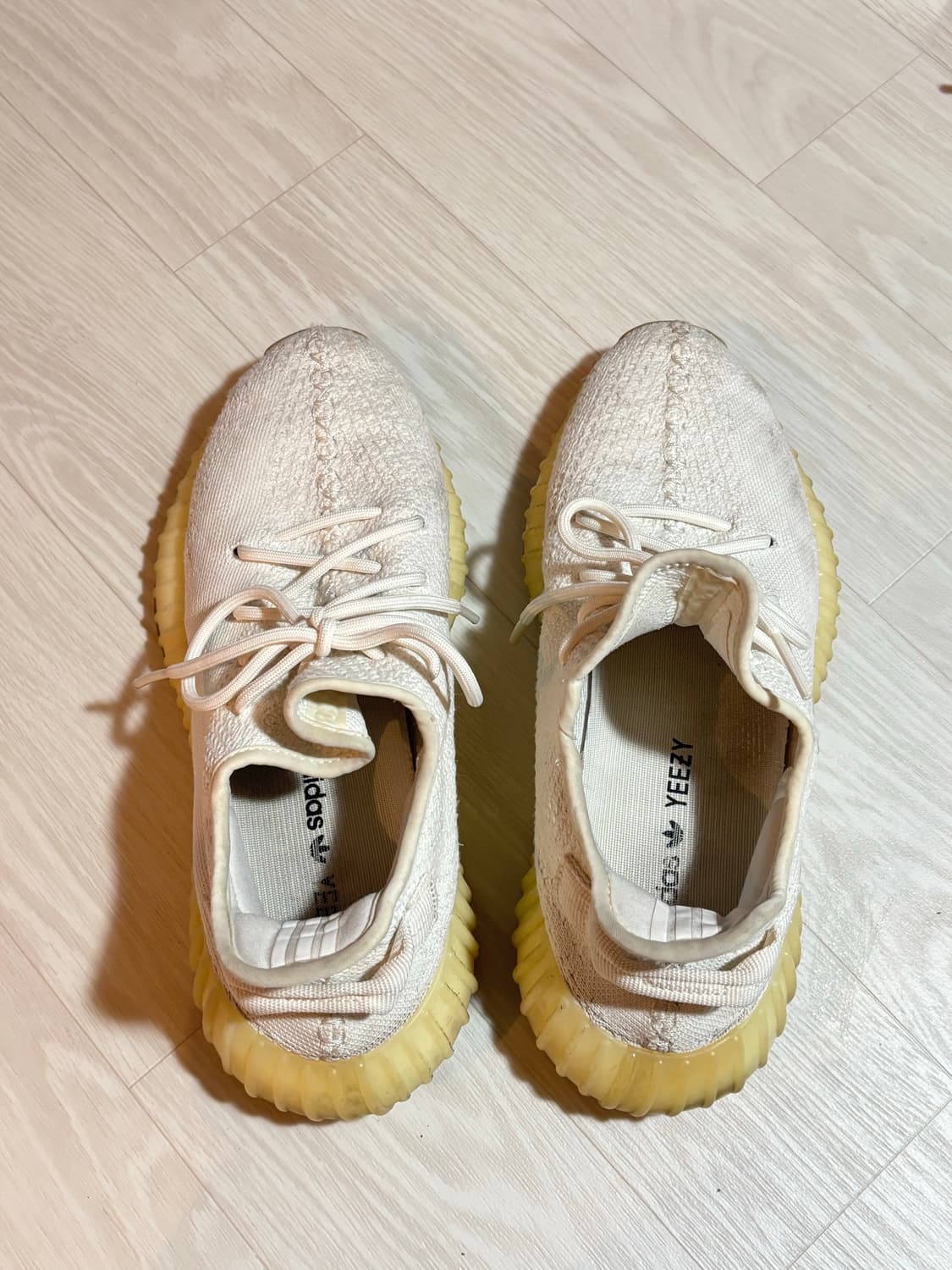 아디다스 이지부스트 350 V2 크림/트리플 화이트 275 상품이미지2