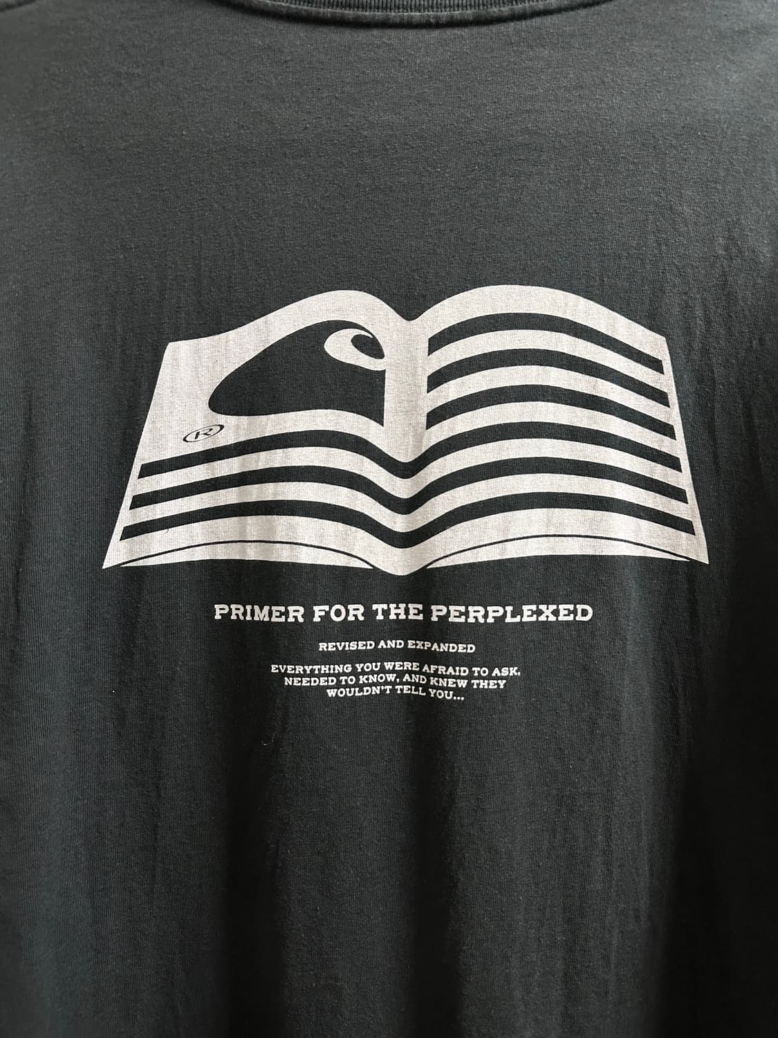 칼하트 블랙 프린팅 긴팔티셔츠 상품이미지2