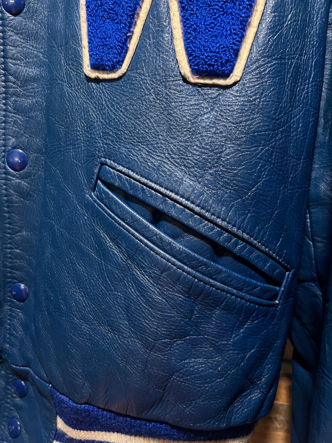 [M]80's Made in USA 블루 리얼 레더 바시티 자켓 상품이미지4