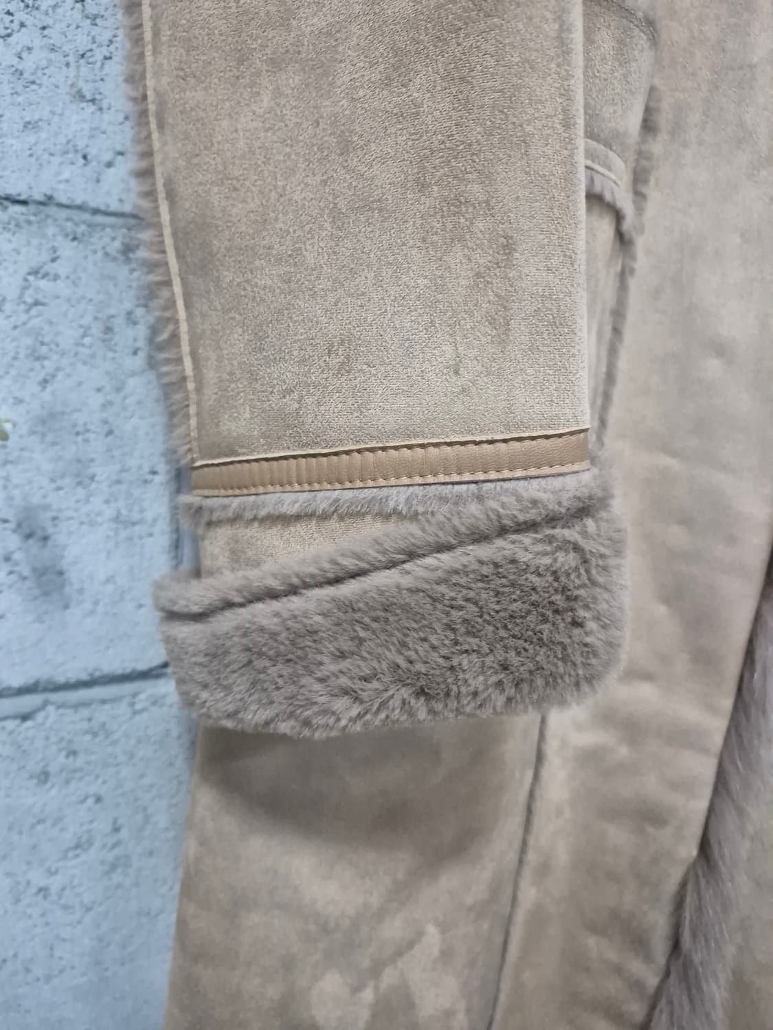 시슬리 롱무스탕코트 상품이미지4