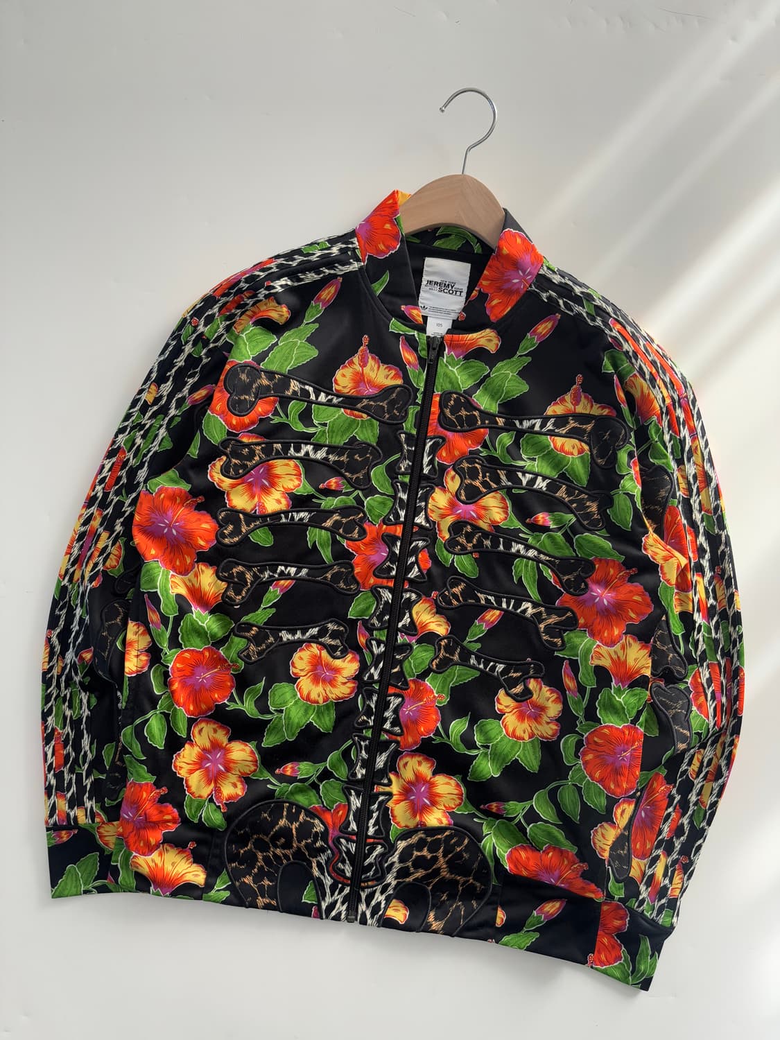 Adidas x Jeremy Scott 아디다스x제레미스캇 플라워 트랙탑 상품이미지1