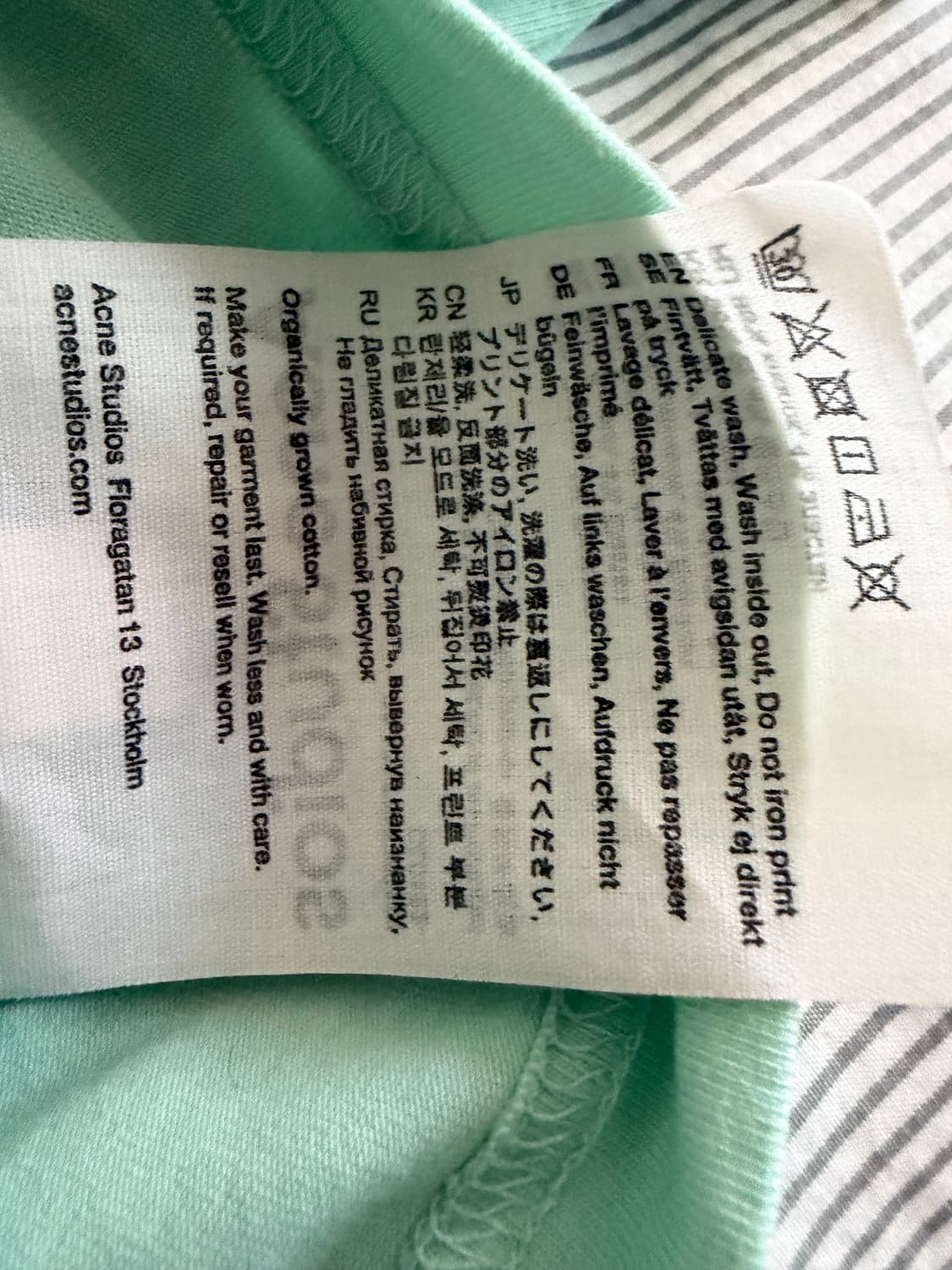 아크네스튜디오 민트 페이스 로고 반팔 상품이미지4