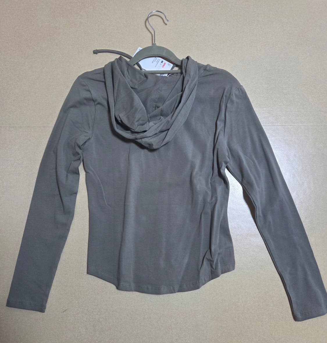 스파오 긴팔 후드티 카키 S 상품이미지2