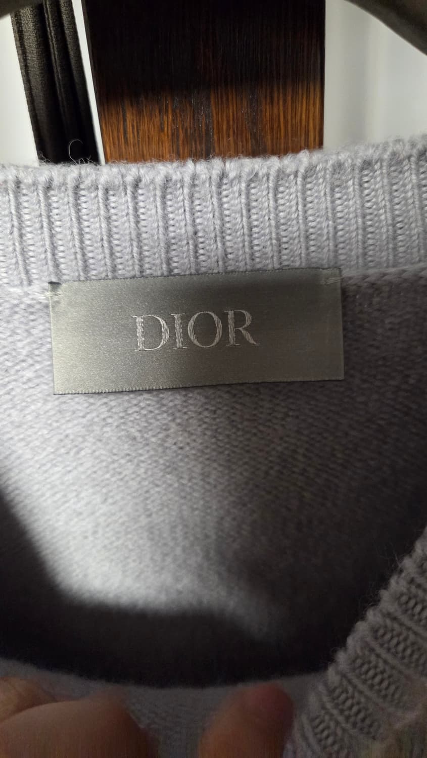 디올 니트 판매합니다. 상품이미지5