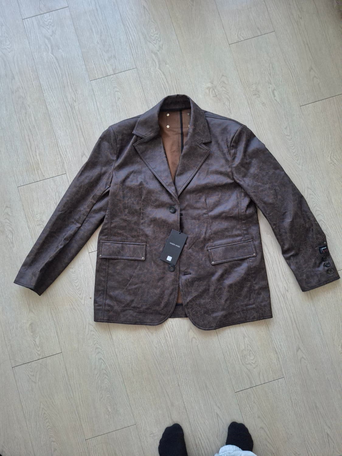 메종미네드 크랙 코팅 가죽 블레이저 자켓 상품이미지2