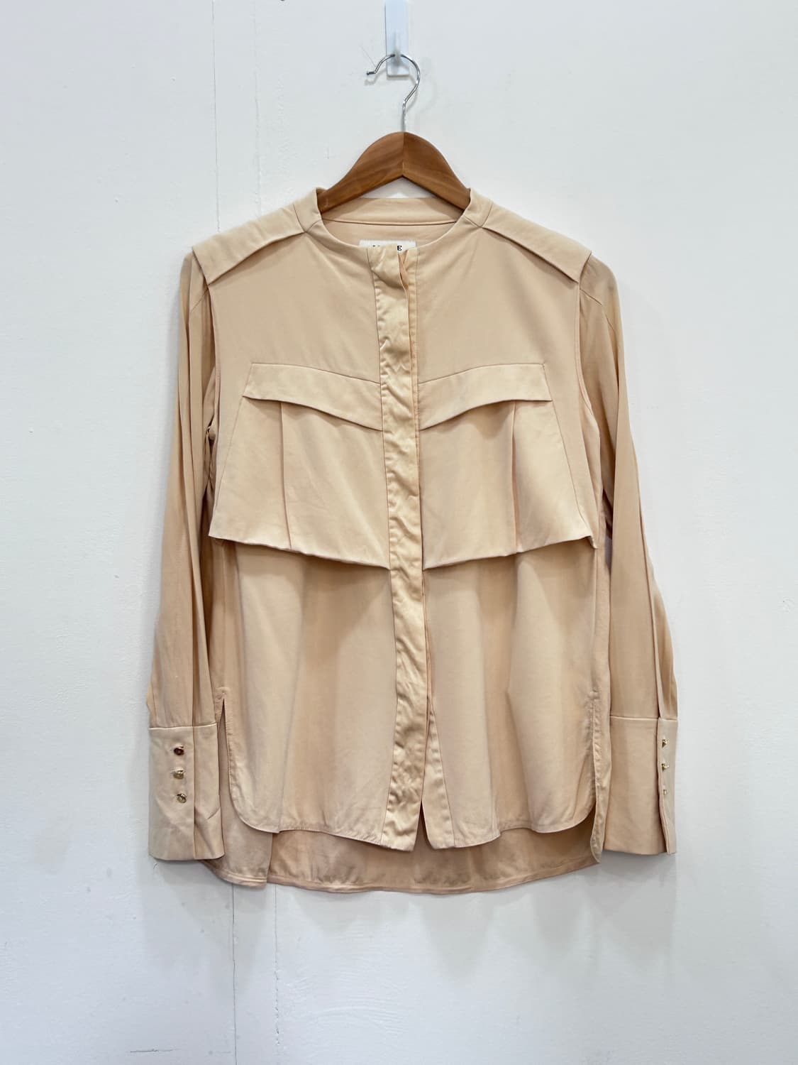 한섬 마인 MINE 실크 블라우스 금장단추 M 상품이미지2