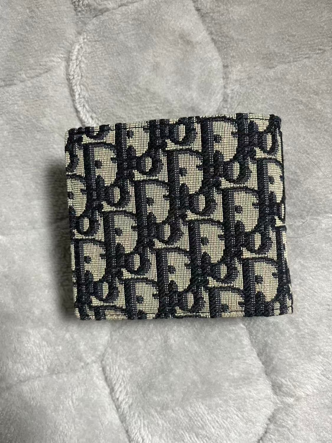 디올 컴팩트 지갑 상품이미지3