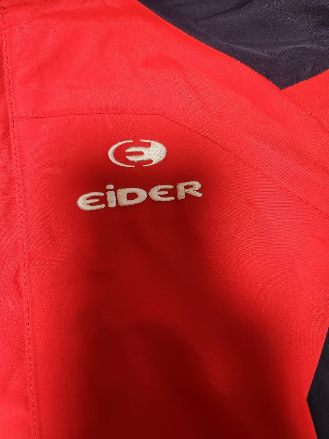 새상품급) 아이더 배색 디펜더 방수 등산 자켓 사이즈90s

여러 중고사 상품이미지7