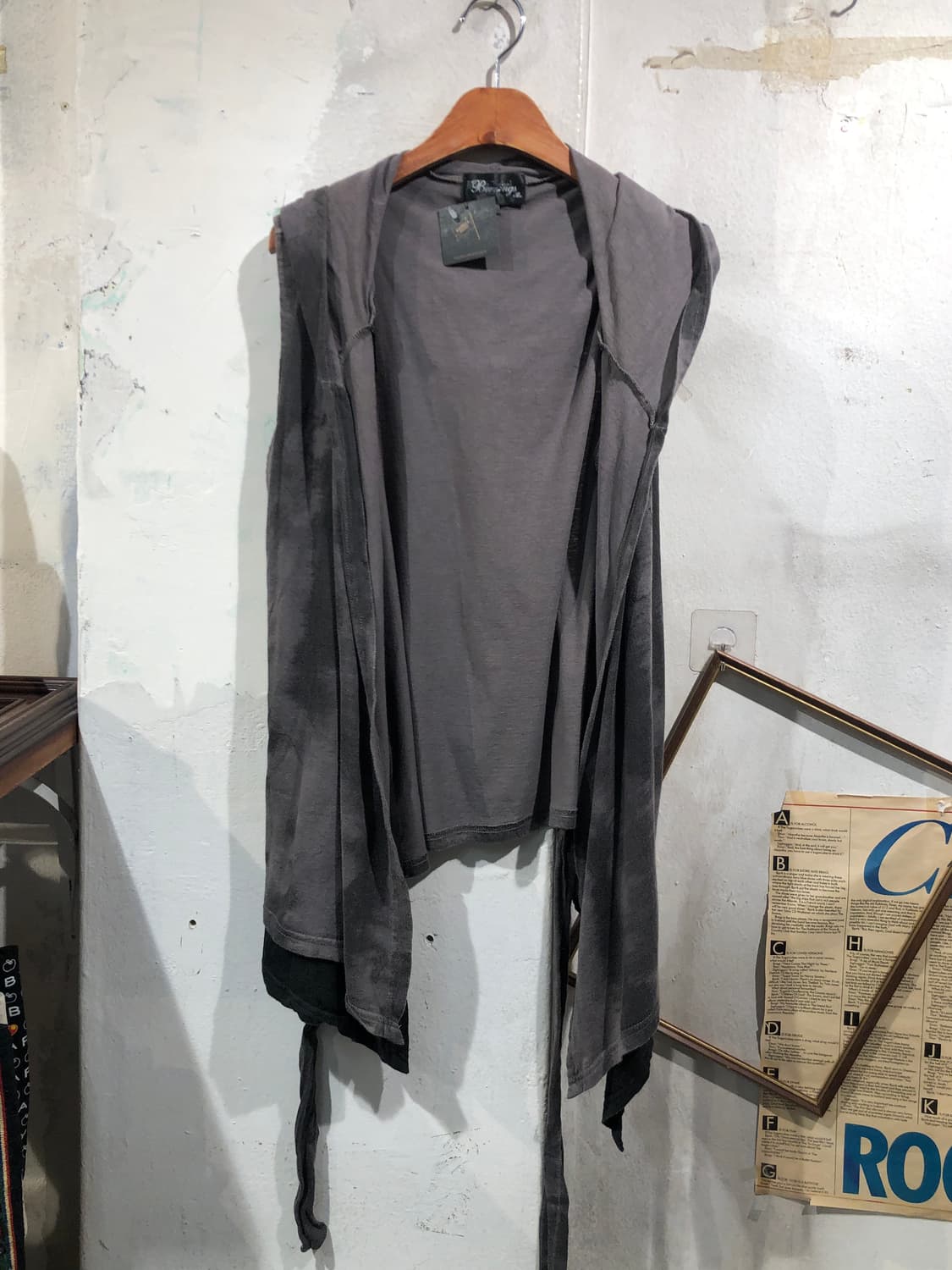 [2650] charcoal hooded vest 상품이미지3