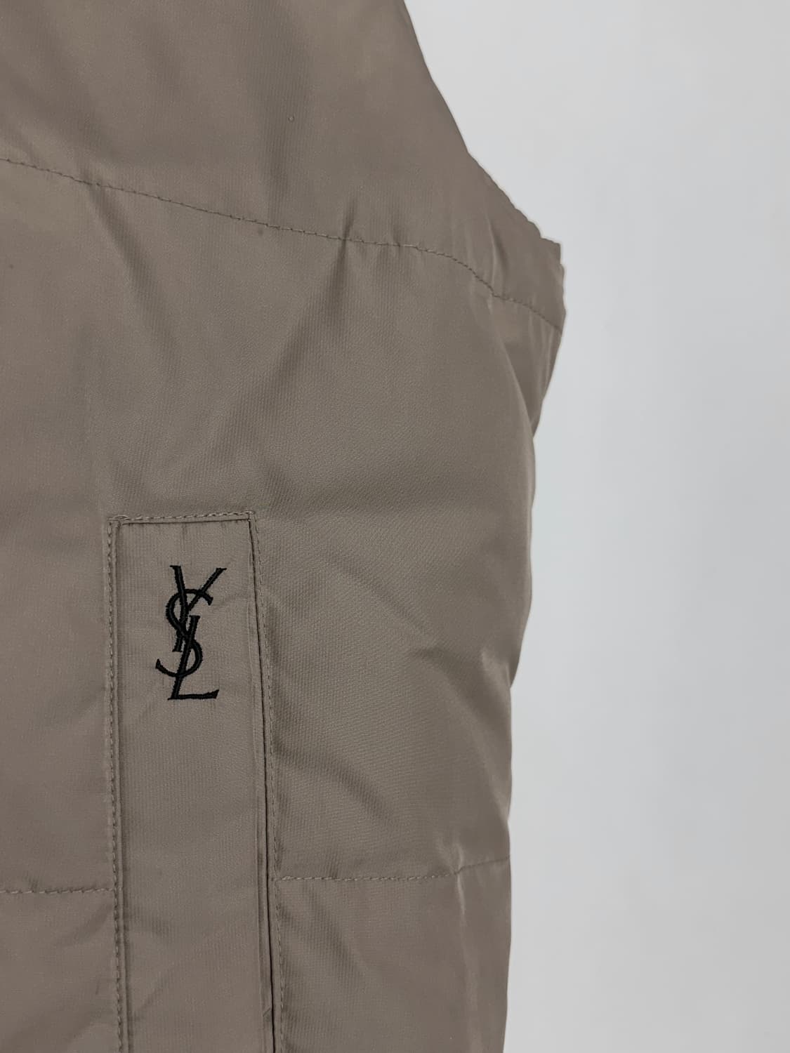 입생로랑 리버서블 구스다운 패딩 조끼 상품이미지3