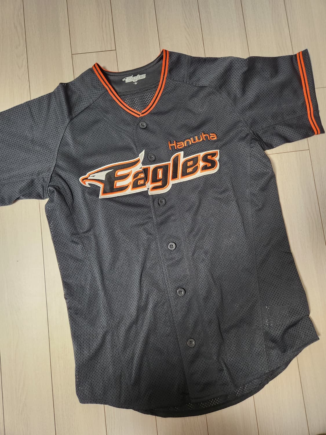 한화 이글스 레플리카 유니폼(원정)사이즈85

여러 중고사이트에도 같이  상품이미지1