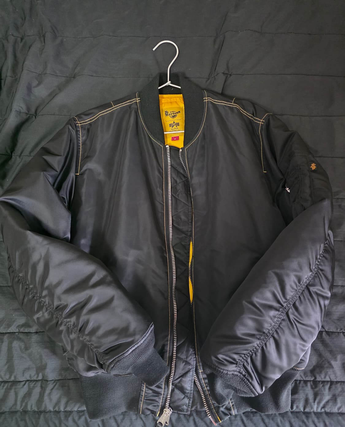 알파인더스트리 X 닥터마틴 MA-1 M사이즈 판매합니다 상품이미지3