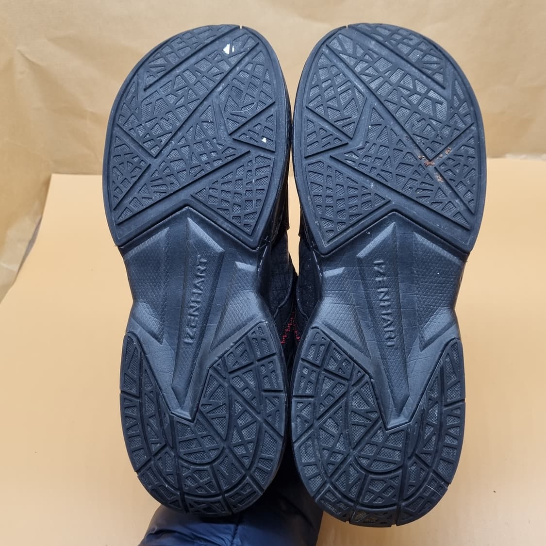 아이젠 하트 프리즌 남성운동화 실사이즈265 상품이미지3